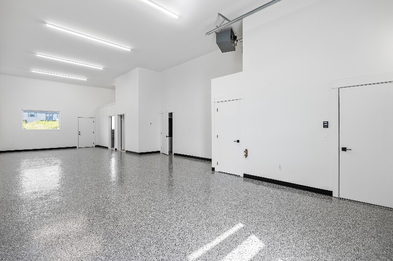 Building Photo - 205 Fletching Way