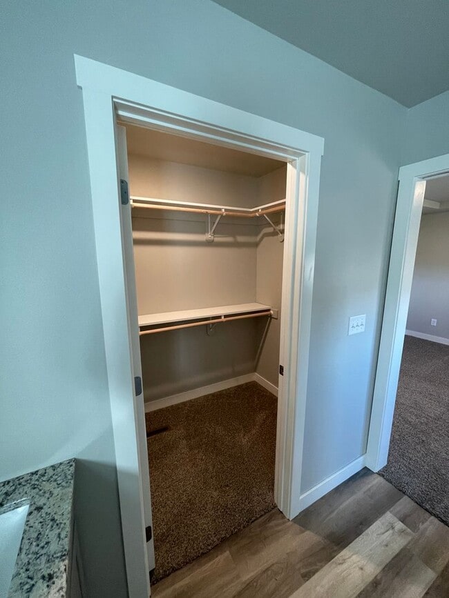 Building Photo - ~Applications Pending~ Newer 4 Bed, 3 Bath, 3 Car Garage Home for Rent