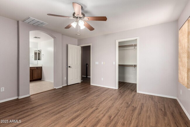 Building Photo - 7352 W Valencia Dr