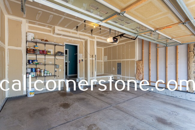 Building Photo - 4394 Crow Creek Dr