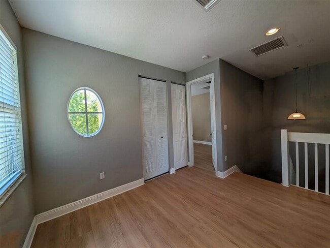 Building Photo - 2851 Prospect Rd