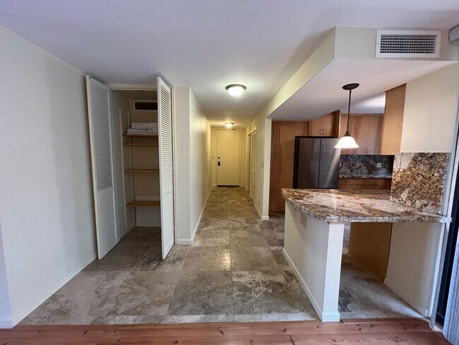 Building Photo - Yacht Harbor Towers (Ala Moana)-1282 sf, 2...