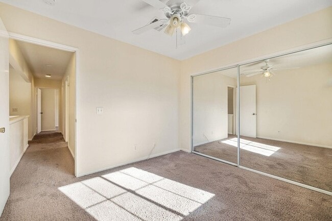 Building Photo - Spacious 4BR Home with Main-Level Primary Suite & No HOA!