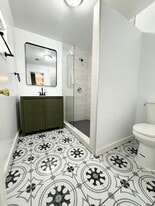 Building Photo - 647 W 48th Pl