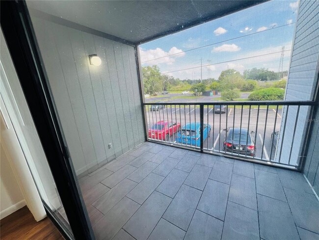 Building Photo - 4045 Atrium Dr