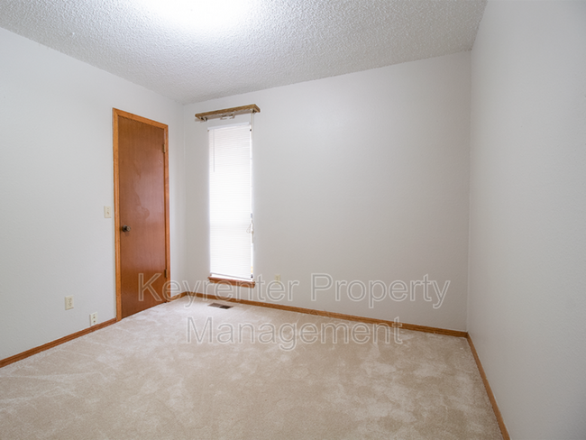 Building Photo - 5009 Kindling Ln