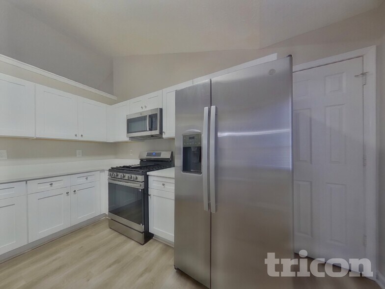 Building Photo - 128 Cliff Ct