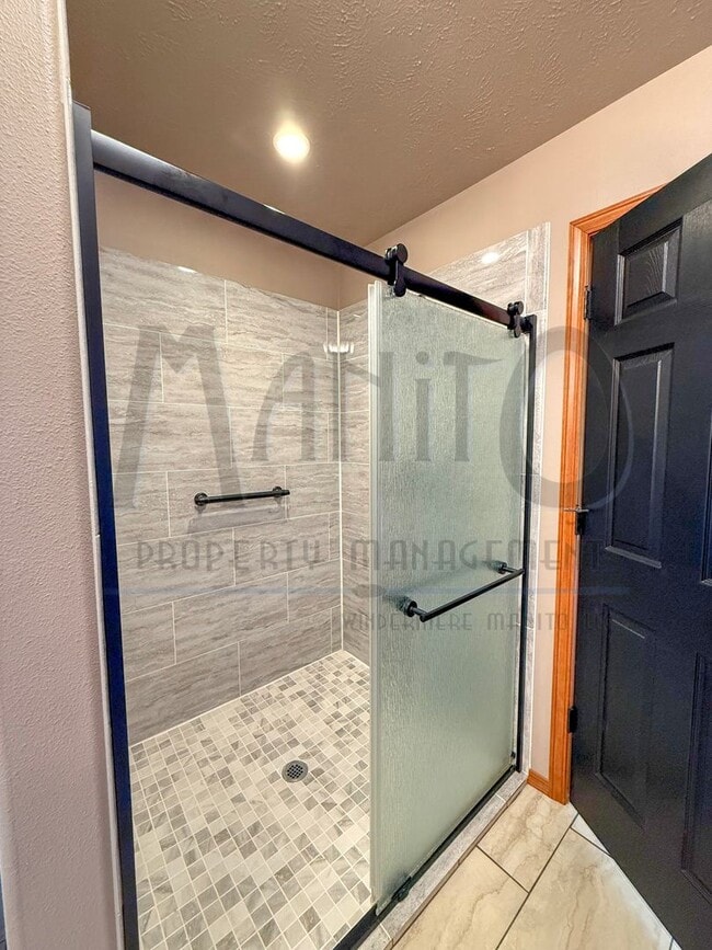 Building Photo - **COMING SOON** Sprawling Mead Home