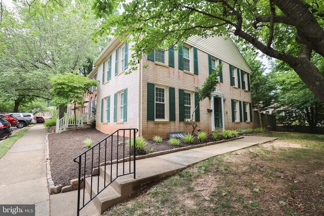 Primary Photo - 2400 Ansdel Ct