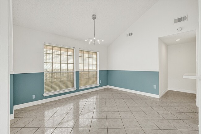 Building Photo - 9208 Carousel Ln