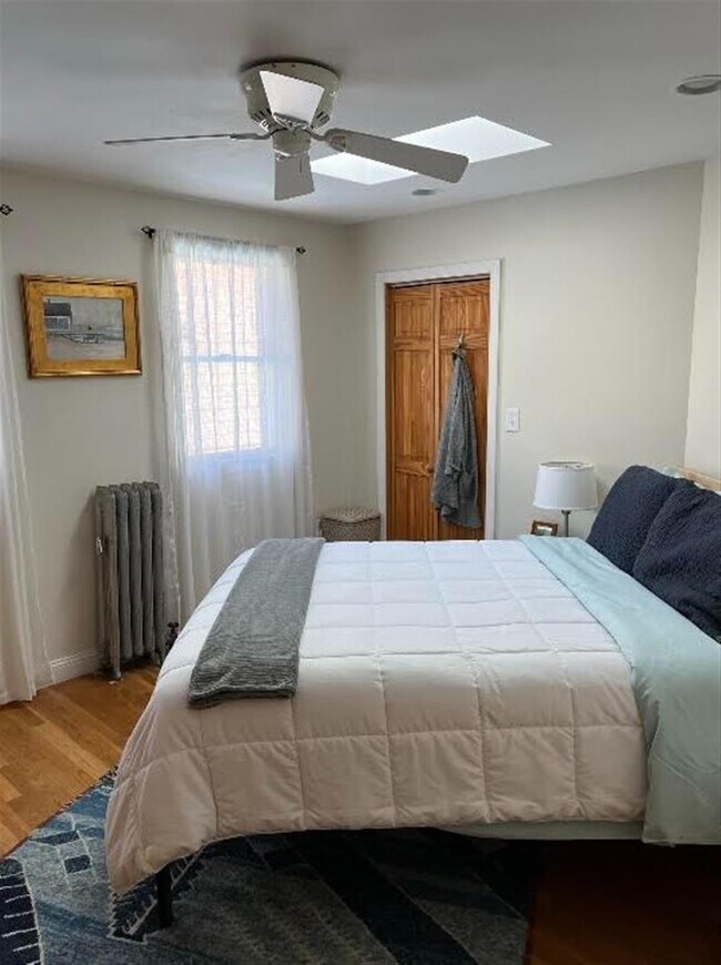 Building Photo - 24 Burnham St