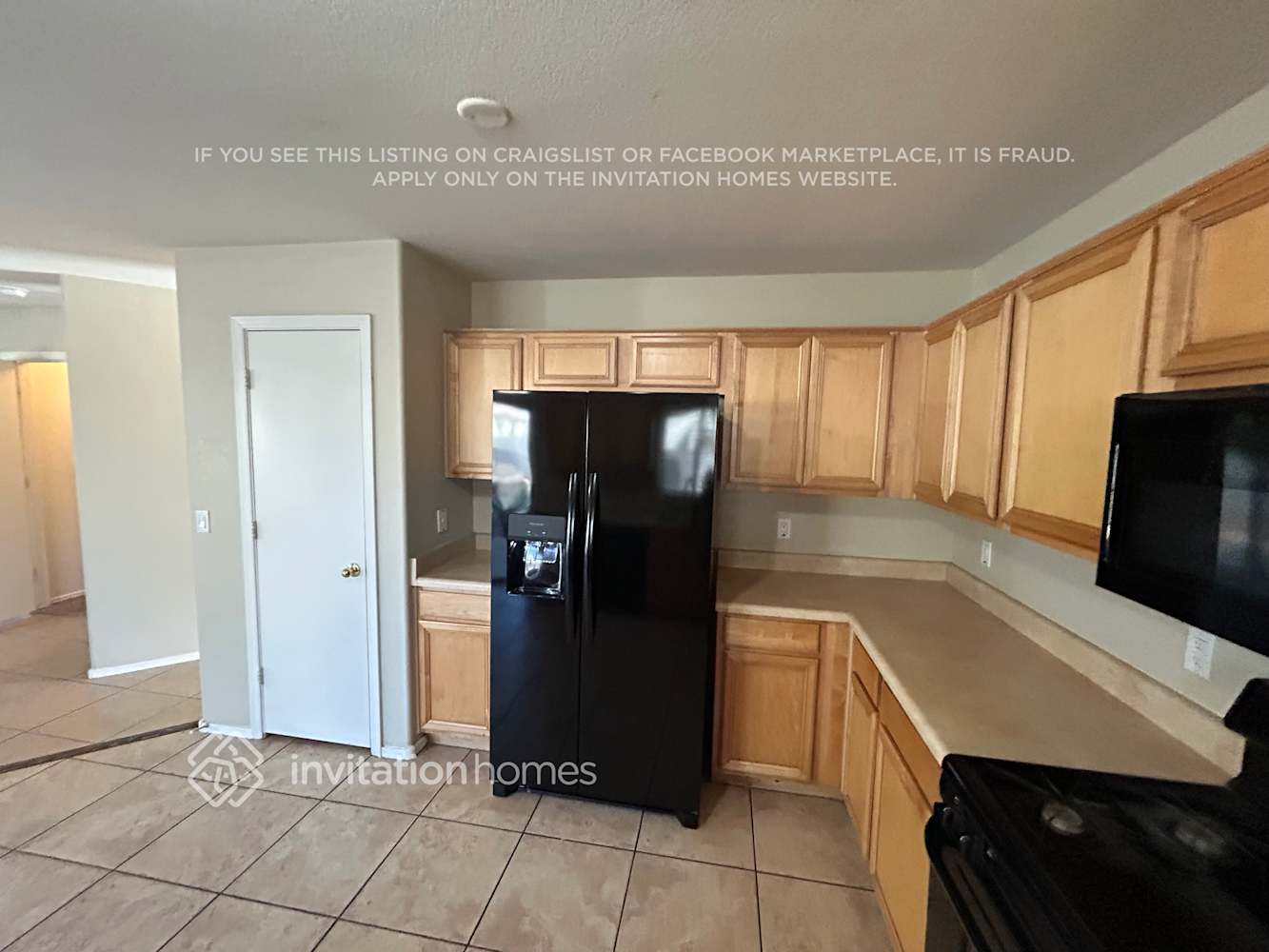 Building Photo - 7208 S 56th Ave