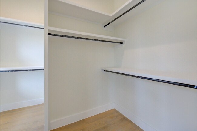 Building Photo - 4702 Coke St