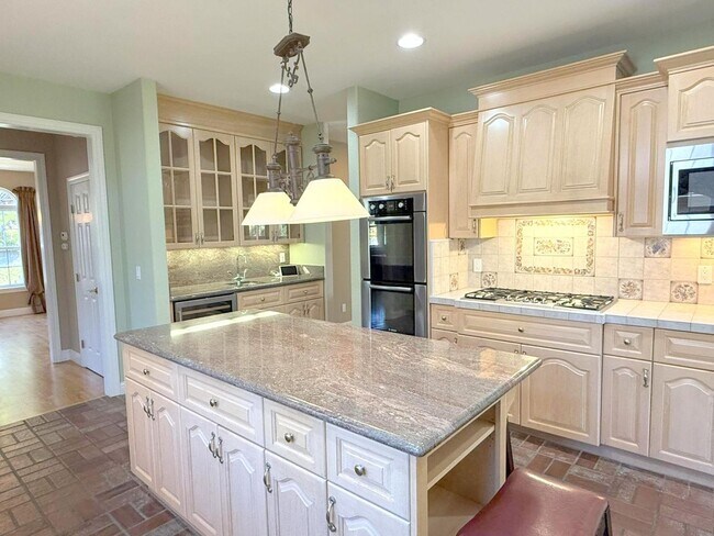 Building Photo - NEW PRICE ! Westside Alamo Custom Estate W...