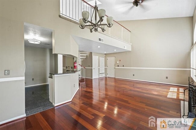 Building Photo - 834 Edpas Rd