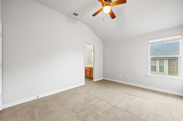 Building Photo - 9750 Candlewood Dr