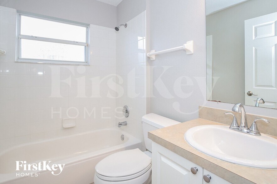 Building Photo - 115 Dolcetto Dr