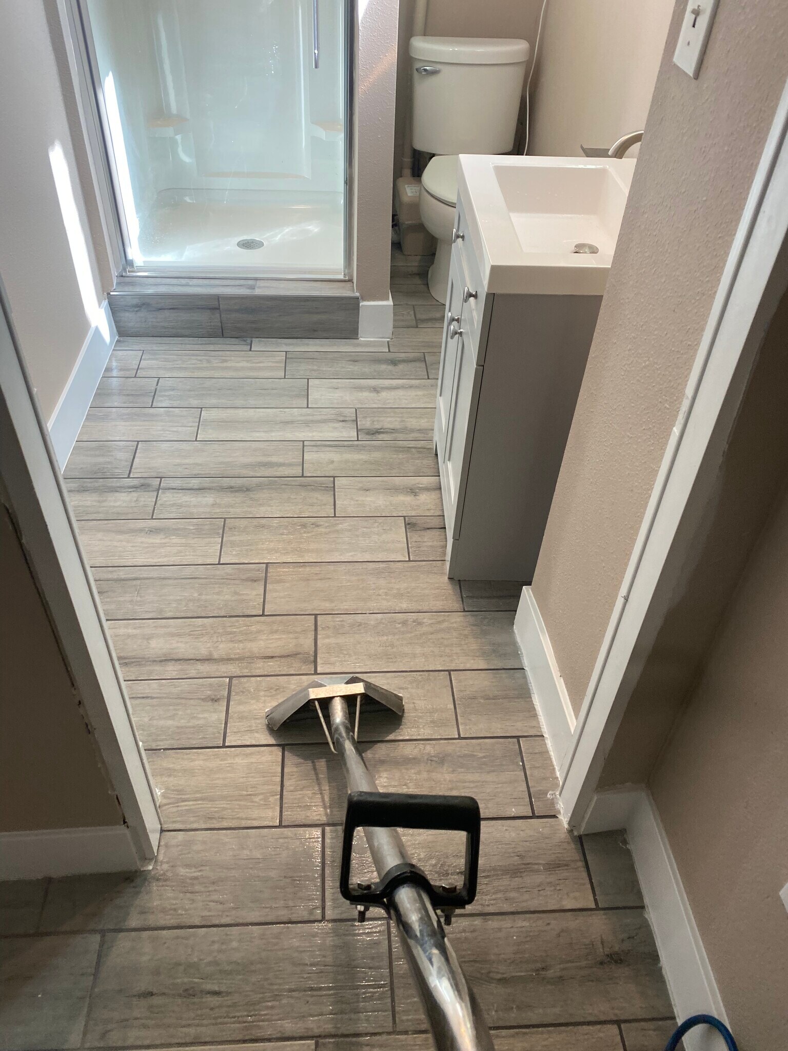 Tile floor - 17291 Akley St