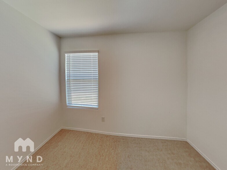 Building Photo - 155 Jethro Ln