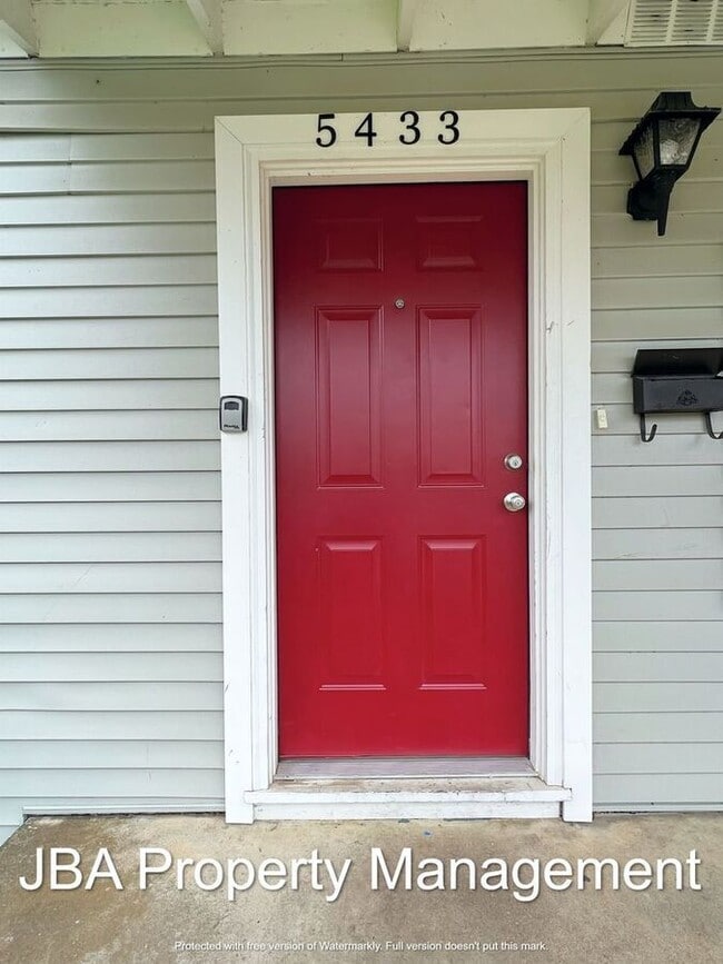 Primary Photo - 5433 Houghton Ave