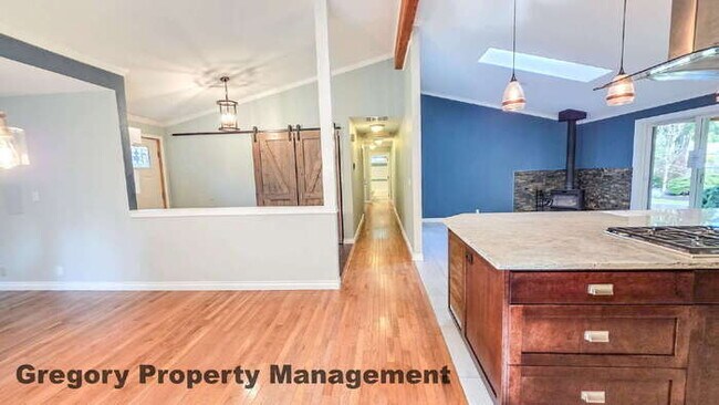 Building Photo - First Time Rental! Newly Remodeled 3bed 2bath Super clean home in top condition. Just under 1 acr...