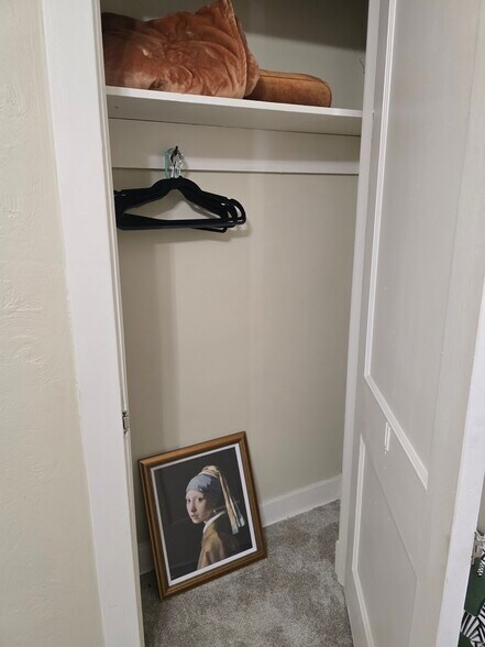 Building Photo - 6501 Deary St