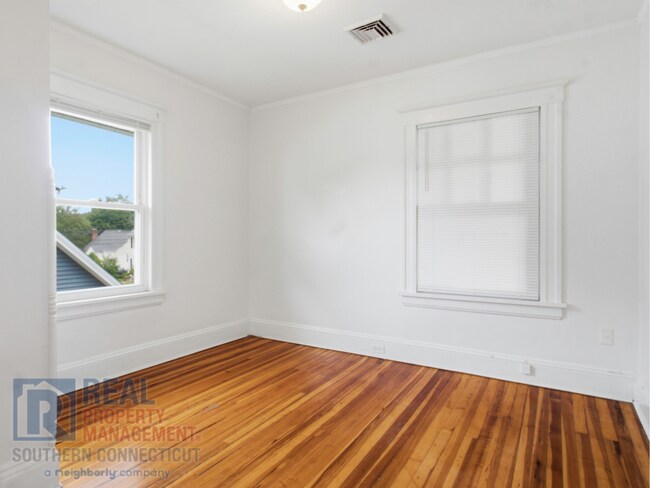 Building Photo - 92 Aldine Ave