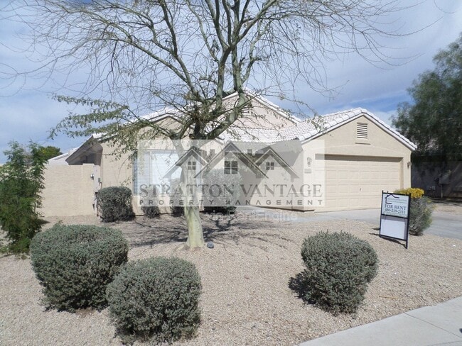 Building Photo - 7182 W Stella Ave