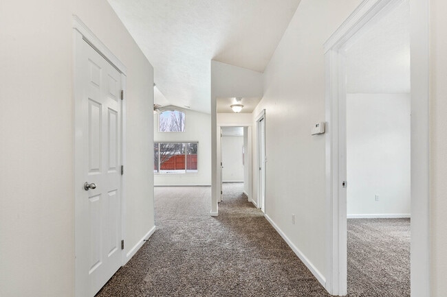 Building Photo - 1920 N Cavalier Rd