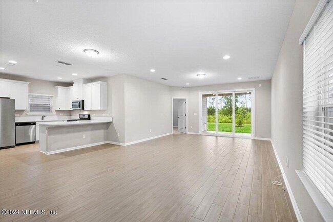 Building Photo - 70 Stargaze Ln