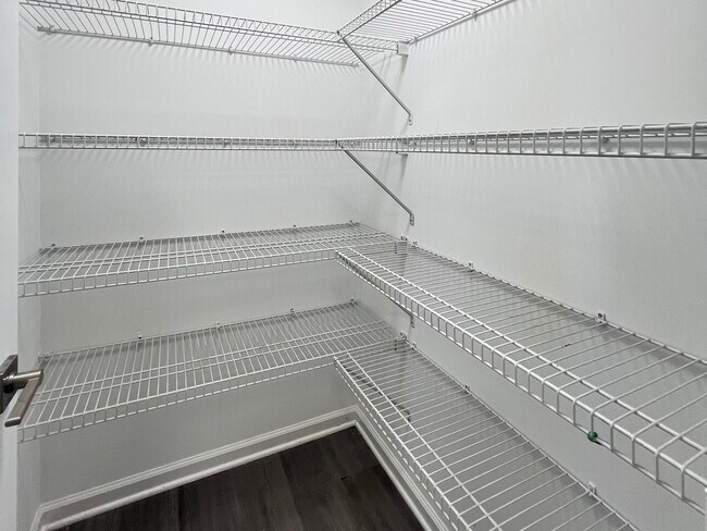 Building Photo - 123 Iliad Dr