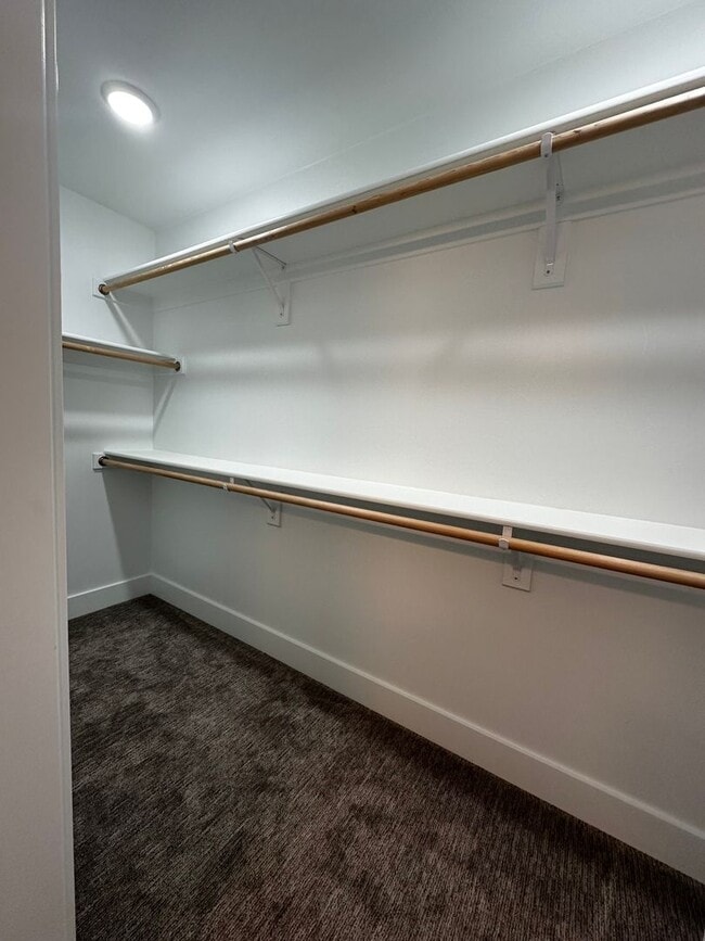 Building Photo - Beautiful and New 3 Bedroom Home