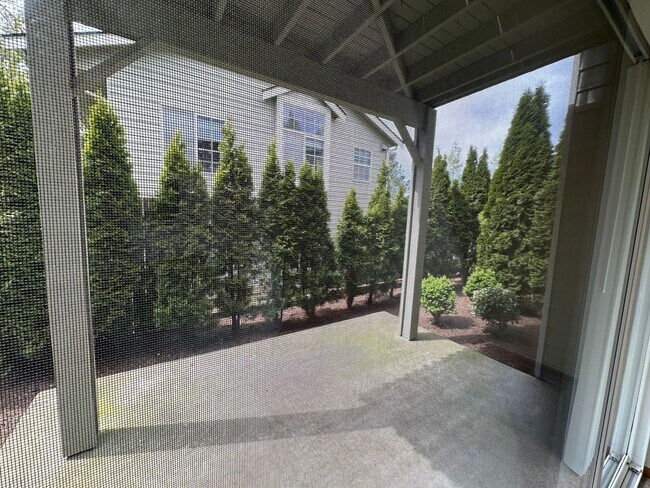 Building Photo - 3340 Southbend Pl