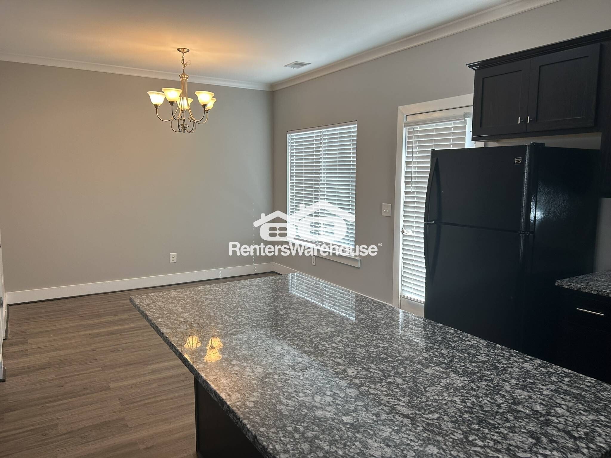 Building Photo - 581 Polo Way