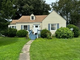 Building Photo - 8501 Chapin St