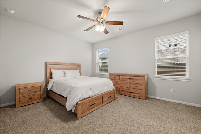 Building Photo - 27130 Peaceful Cv Dr