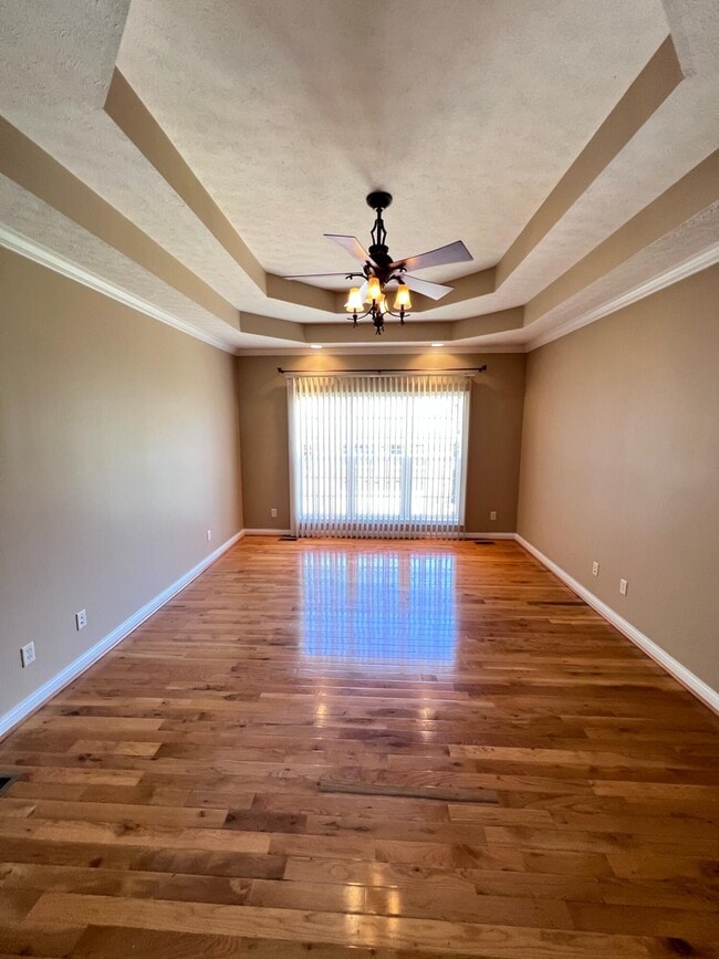Building Photo - 212 Lakeside Dr