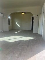 Building Photo - 2220 N King St