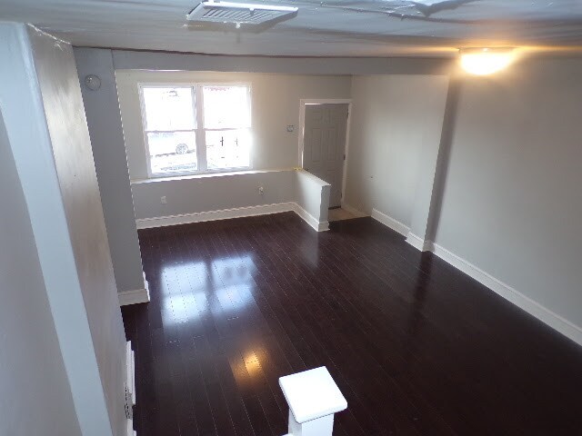 Building Photo - 1619 N 60th St