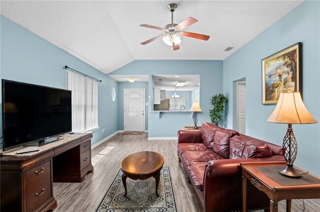 Building Photo - 8650 E Hamilton Bridges Dr