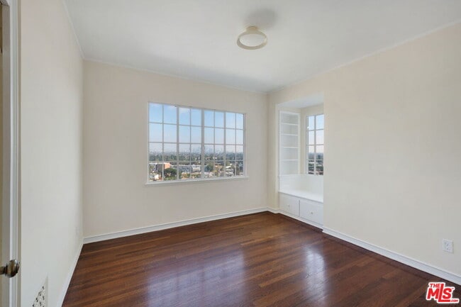 Building Photo - 3617 Homeway Dr