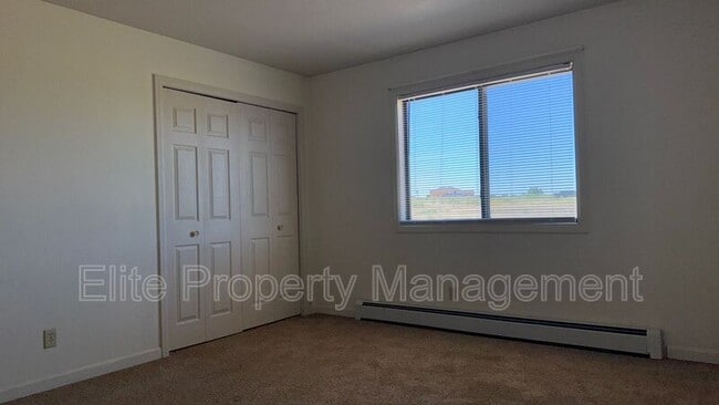 Building Photo - 210 E Palmer Lake Dr