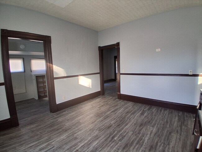 Building Photo - 54 Columbus St