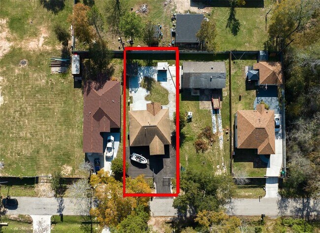 Building Photo - 9526 Nyssa St