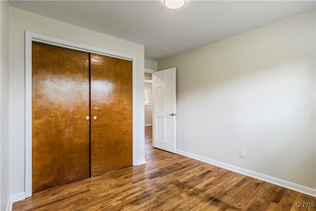 Building Photo - 222 Wilber St