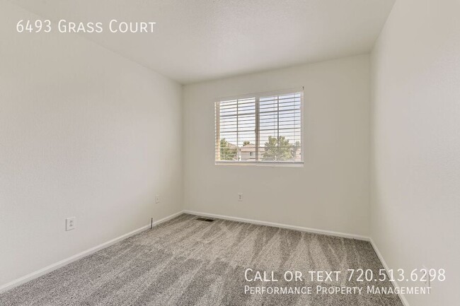 Building Photo - 6493 Grass Ct