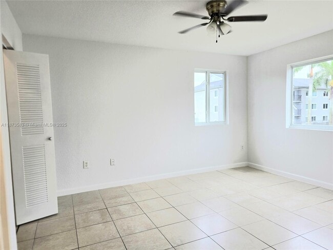 Building Photo - 15410 SW 284th St