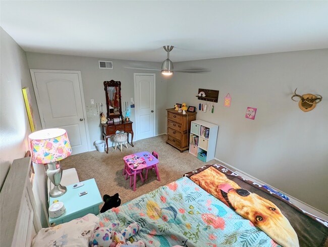 Building Photo - 13374 Trail Hollow Dr