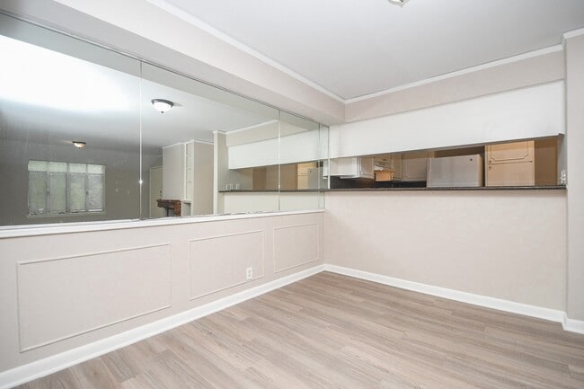 Building Photo - 2585 Marilee Ln