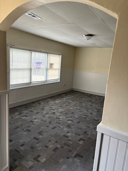 Building Photo - 67 Tucker Ln